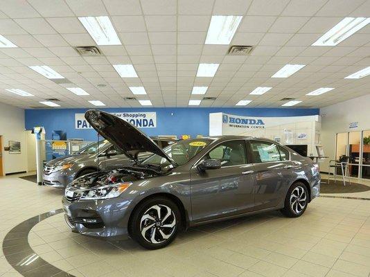 Welcome to Pat Peck Honda!