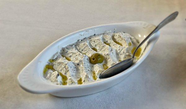 Labneh dip