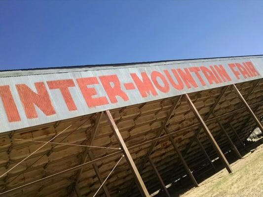 Oh the story these Grandstands could tell.