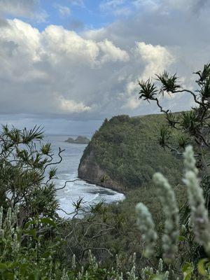 Pololu Valley Lookout