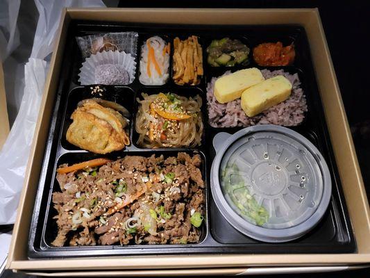 premium box with beef bulgogi