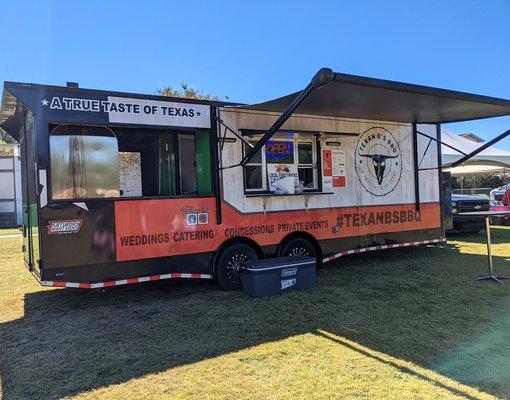 Our permanent food truck located at Beardless Brewhaus in  beautiful Downtown Milton.