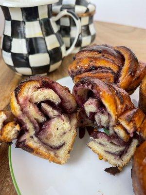 Maple Cardamom Knot with Blueberry Rosemary filling!