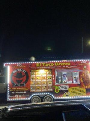 El Taco Bravo food truck.