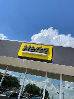 Hertz Car Rental - Dallas Love Field Airport