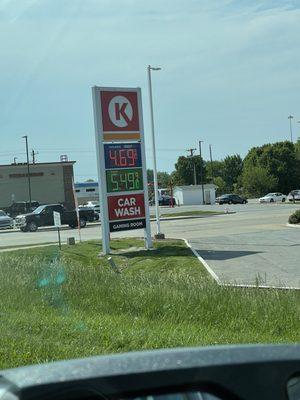 Fuel Prices Regular $4.59, Diesel $5.49