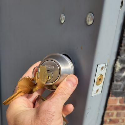 Sutton Key Copy & Locksmith