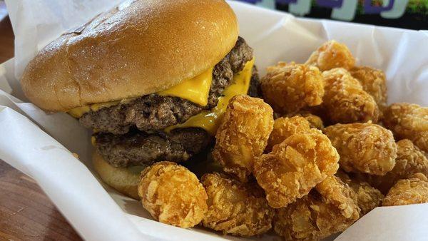 Big Chiefburger with tots.