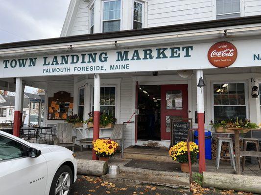 Town Landing Market