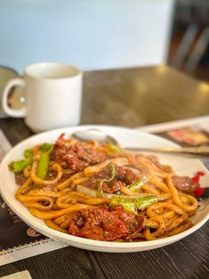 Black pepper beef udon