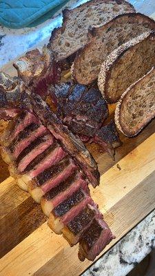 Porterhouse & sourdough bread