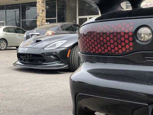 Dodge Viper next to trans am