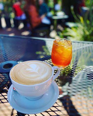 Cafe latte and Peach mint tea