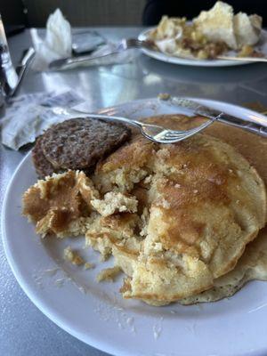 Tasted like crapola and I had originally ordered French toast and got some weird filled squares with I strawberry cut thinly?  Weird.