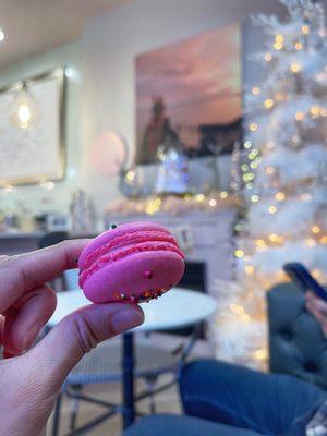 Vanilla Birthday Cake Macaron