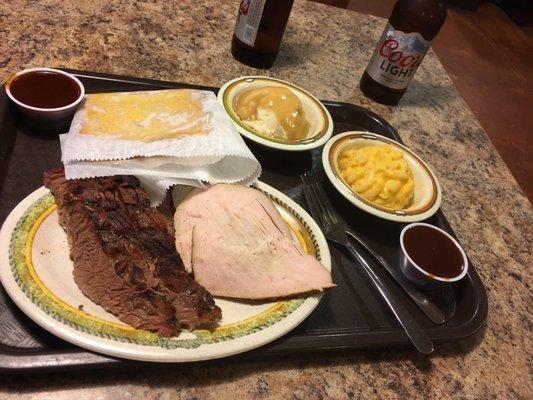 2 meat combo plate. Brisket, turkey, mac & cheese, mashed potatoes, & garlic Texas toast.