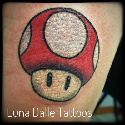 Super Mushroom by Luna Dalle