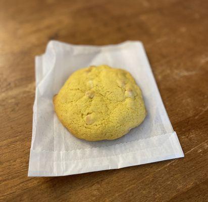 Lemon white chocolate cookie