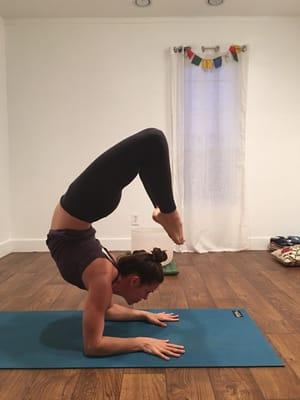 Pincha Mayurasana