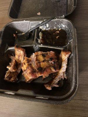 Supposed to be a 1/2 rack of ribs but I only got 4 and they were the worst ribs I have ever had in my life. Rib crib has the best ribs