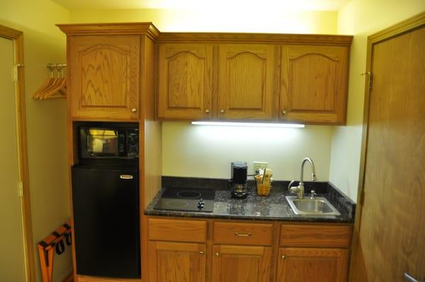 Kitchenette at Shepherd Mountain Inn and Suites