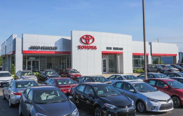 Sumner County's only Toyota dealer offering new and Certified Used Toyota cars, trucks and SUVs, and other top quality pre-owned vehicles.