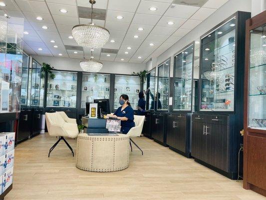 Beautiful Lobby and Great Selection of Eyeglasses Frames in Irvine