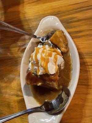 Pecan bread pudding