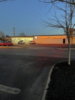 Hunsinger Lane Coin Laundry