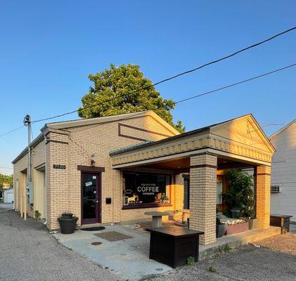 Front of coffee shop, street view