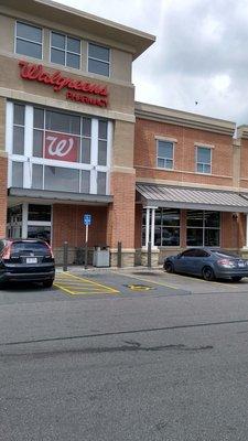 Store entrance @walgreens @clifton @yelpcincy #daderrand