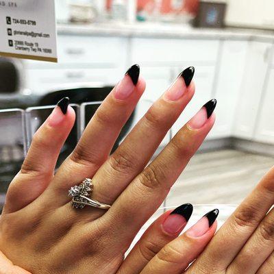 UV Gel with Black French