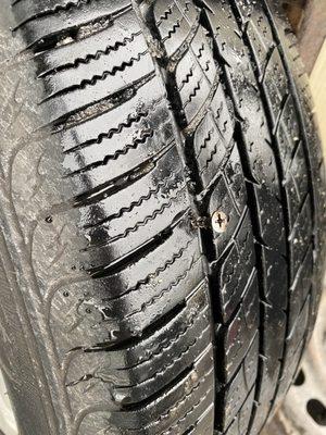 Tire/nail