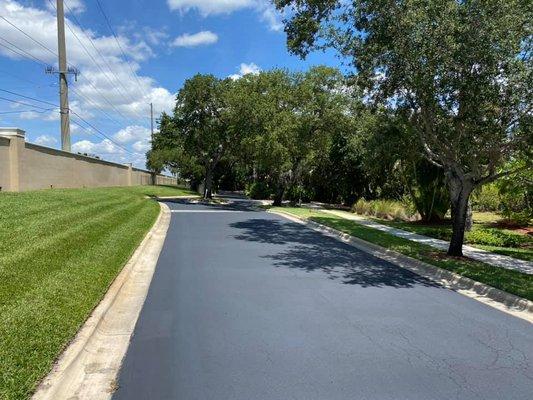 HOA residential road, sealcoating and striping