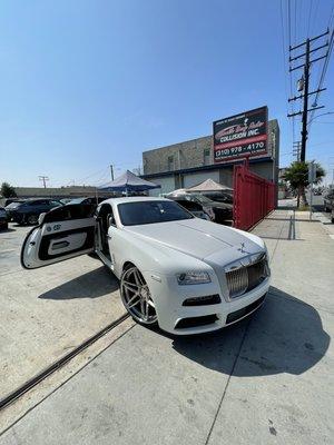 Rolls Royce wraith in for quarter panel and bumper repair