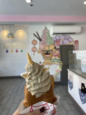 Hojicha soft serve in taiyaki with custard filling