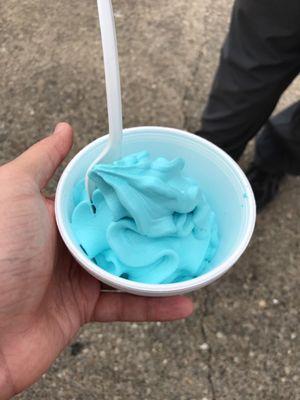 Kings Island smurf ice cream