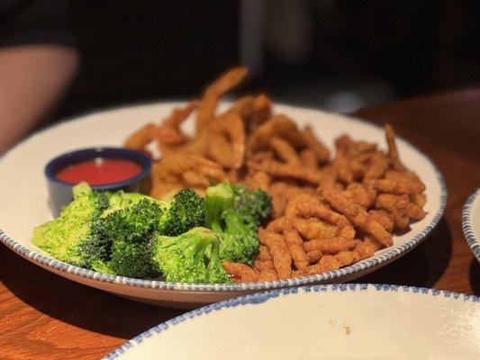 Walt's Favorite Shrimp & Crispy Clam Strips