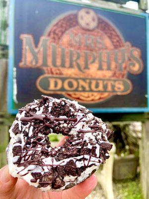 Cookies & cream donut