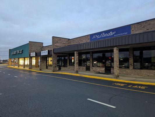 Westbrook Shopping Center, Burlington