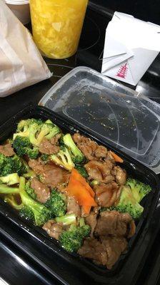 Beef and broccoli, large order.