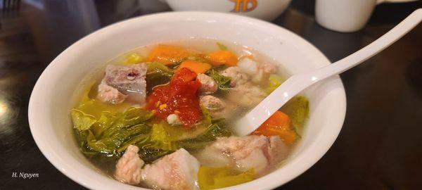 Mustard green with pork riblets soup