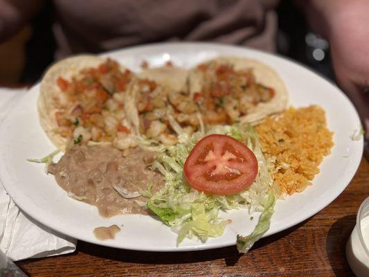 Spicy shrimp tacos