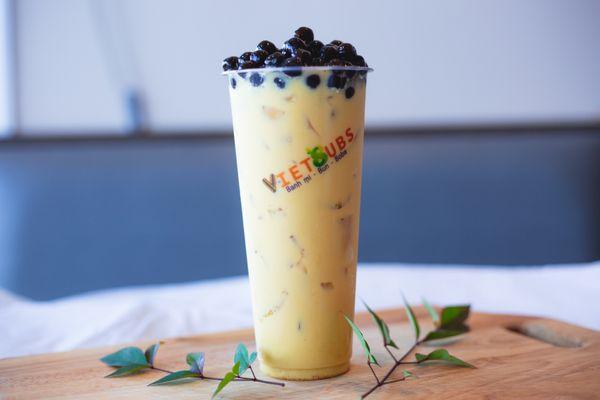 Mango milk tea with boba