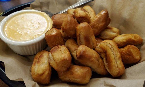 Large pretzel bites appetizer