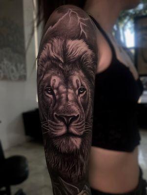 Lion Tattoo-Clouds/Thunder