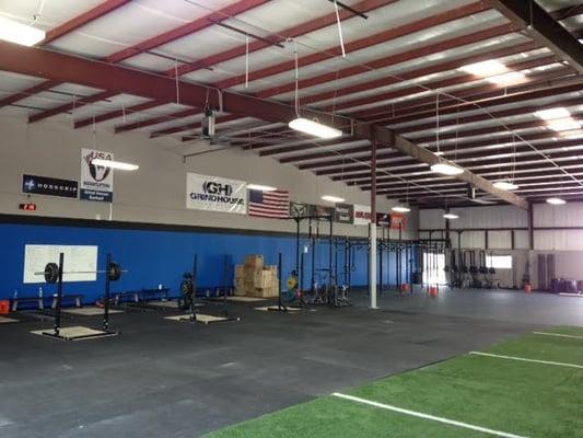 Grind House Fitness, Inc is the 10,000 sq ft premiere gym for your CrossFit, Olympic Weightlifting, Powerlifting, and Personal Training need