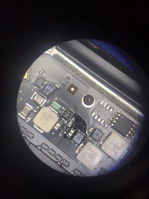 We provide top quality logic board repair for Apple Laptops.