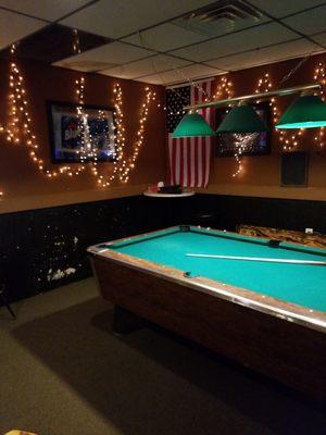 Pool table