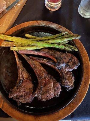 Lamb chops and asparagus..